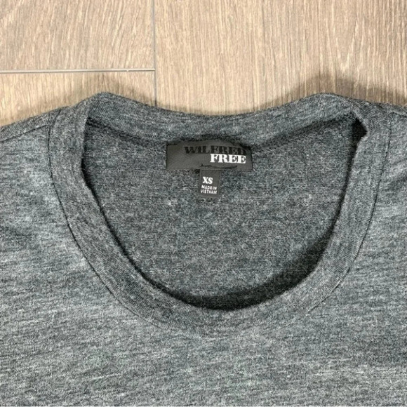 Aritzia Wilfred Free Georgia Top Cropped Long Sleeve T-Shirt Dark Grey Size XS - Picture 10 of 13